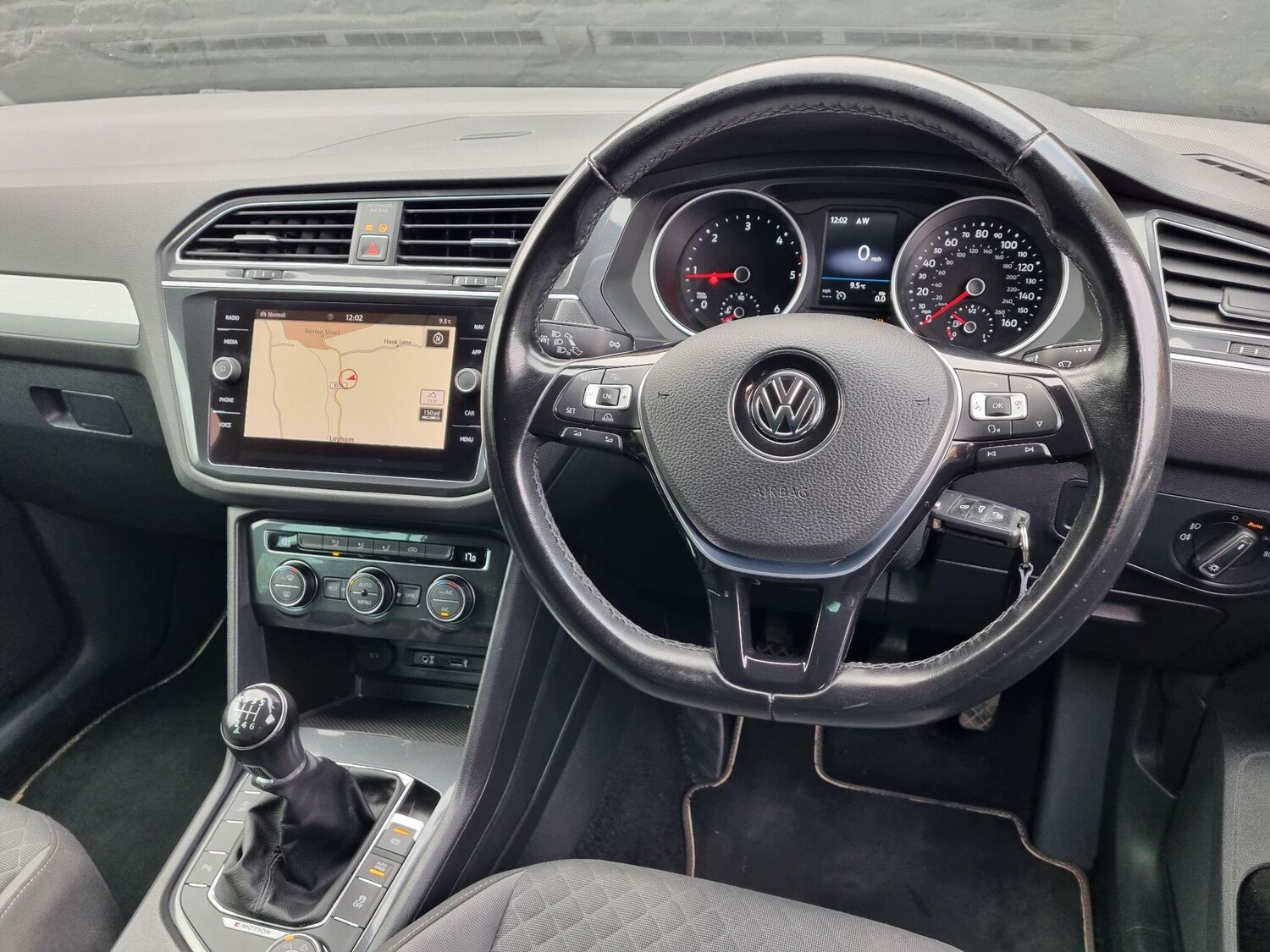 Used Volkswagen Tiguan 2017 for sale - 76597146: Photo 48