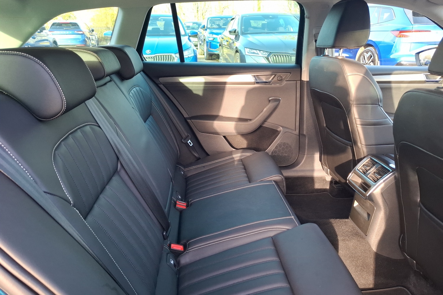 Used Skoda Superb 2022 for sale - 76777136: Photo 8