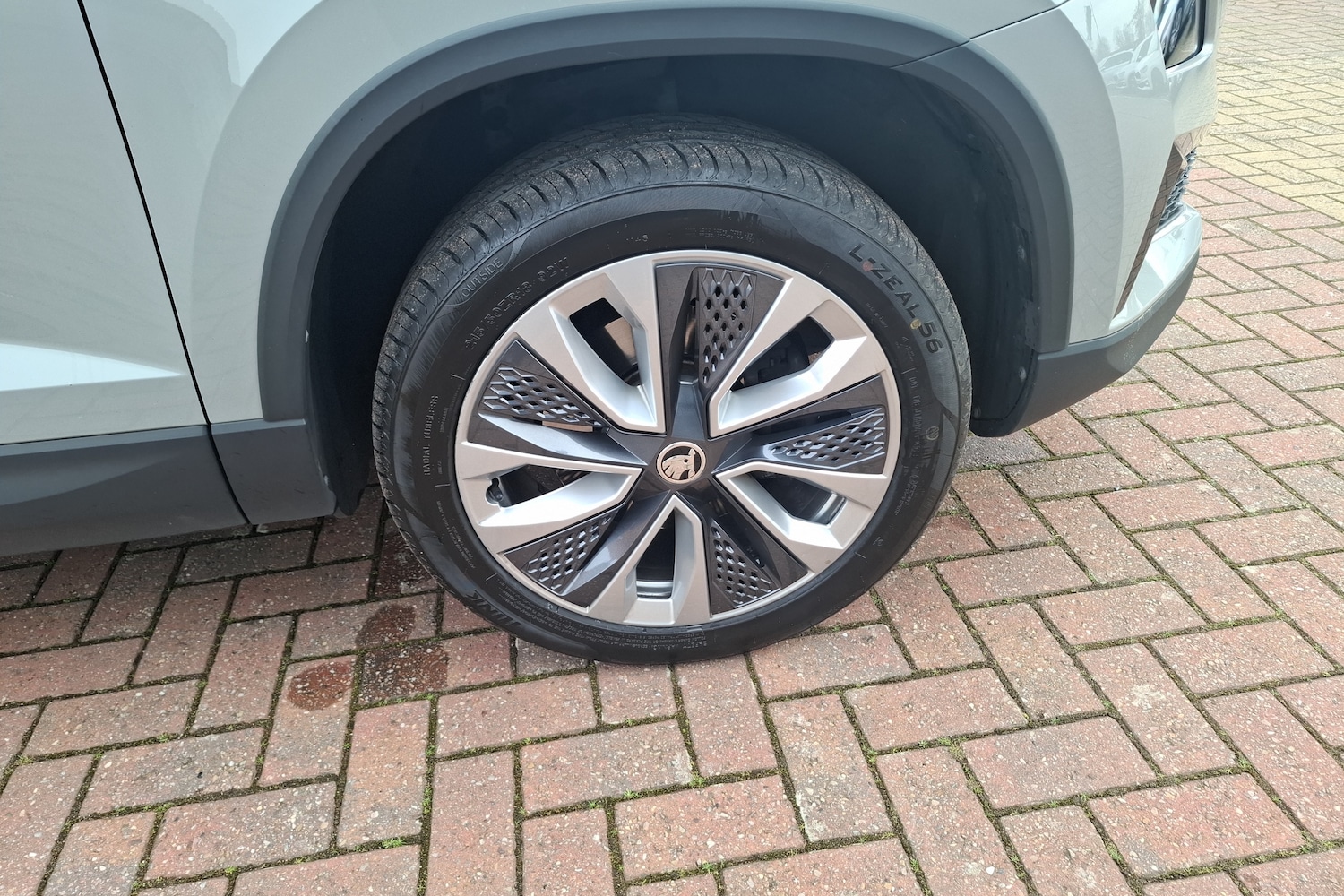 Used Skoda Karoq 2023 for sale - 77649649: Photo 5