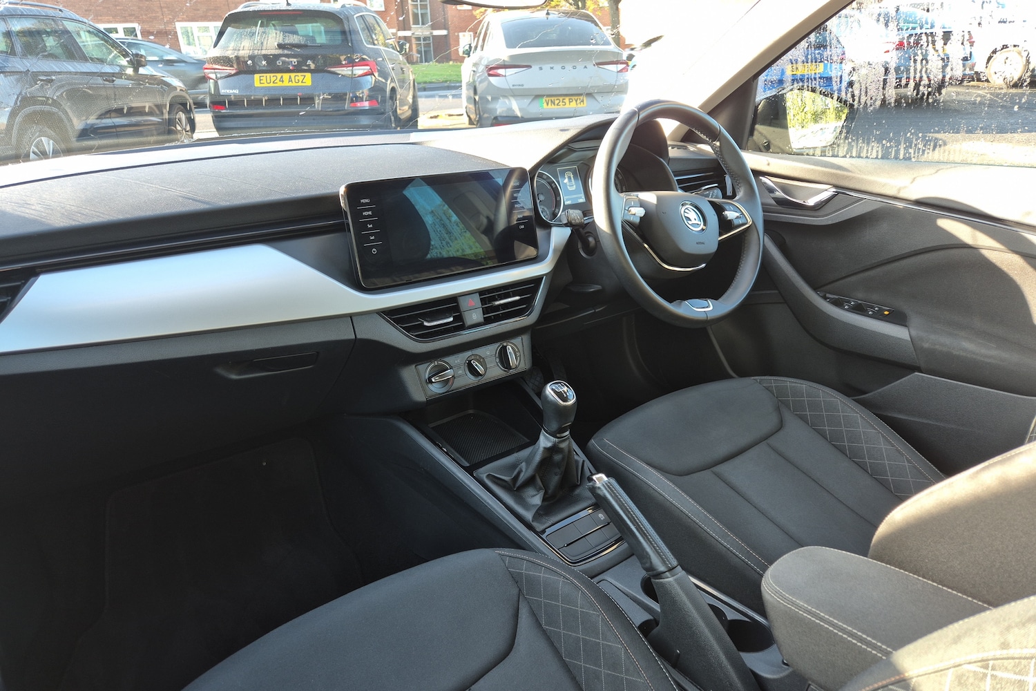 Used Skoda Kamiq 2023 for sale - 76966432: Photo 2