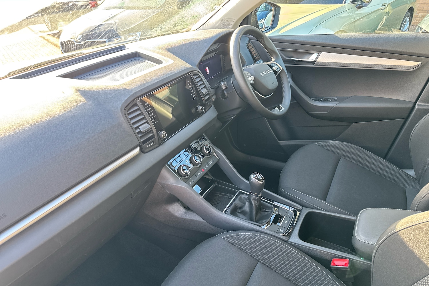 Used Skoda Karoq 2025 for sale - 76681511: Photo 2