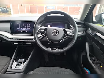 Used Skoda Octavia 2024 for sale - 77498316: Photo