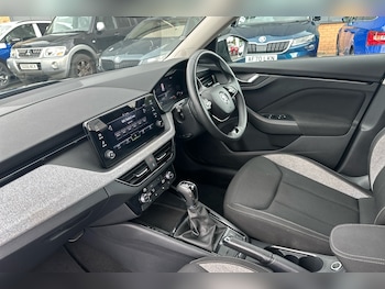 Used Skoda Kamiq 2024 for sale - 76302040: Photo 2