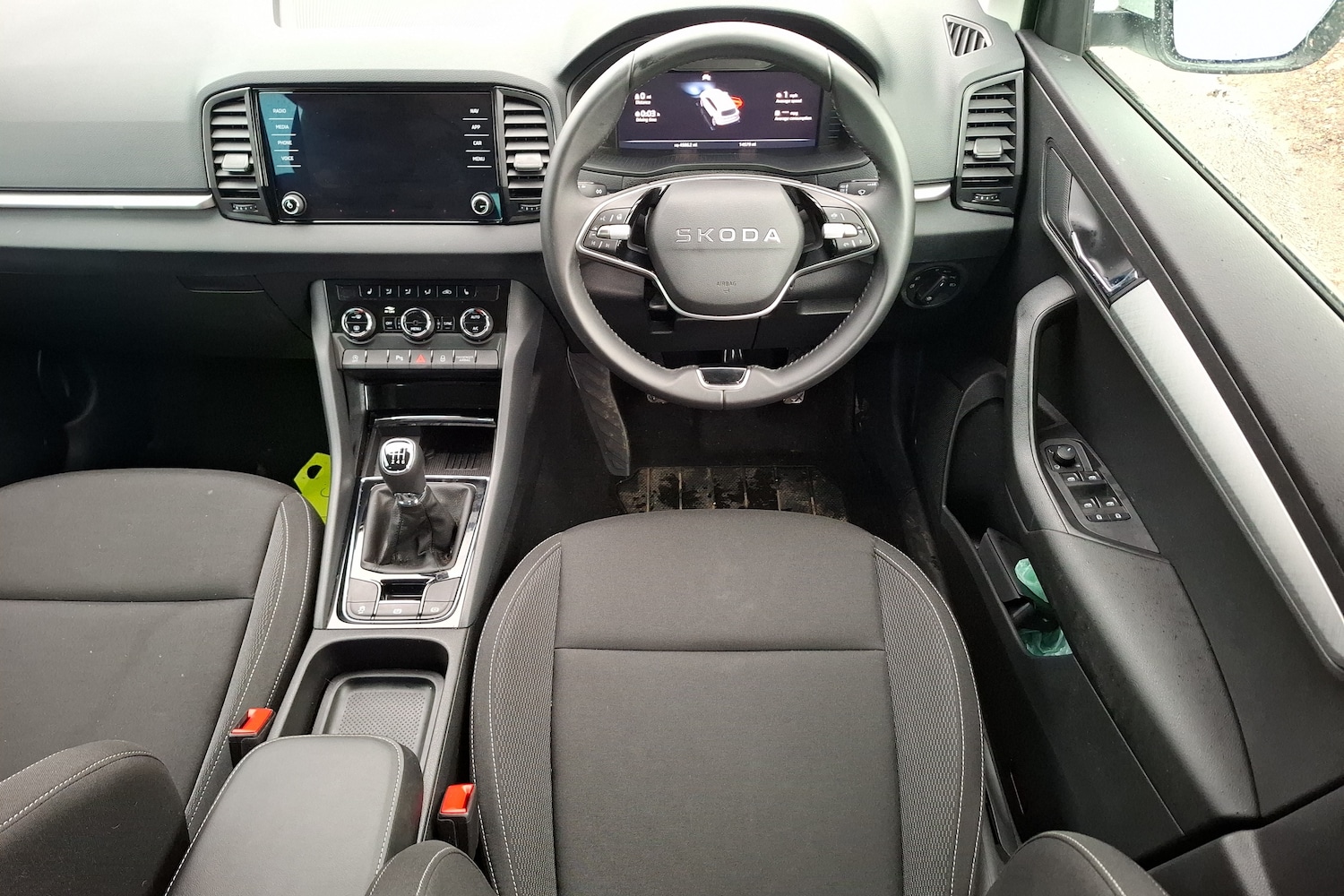 Used Skoda Karoq 2025 for sale - 78105555: Photo 2