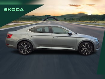 Used Skoda Superb 2020 for sale - 76311339: Photo