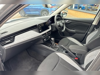 Used Skoda Kamiq 2024 for sale - 76302062: Photo 2