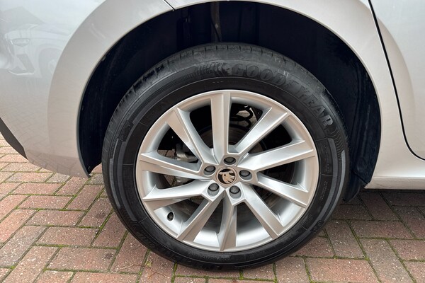 Used Skoda Kamiq 2024 for sale - 76302062: Photo 5