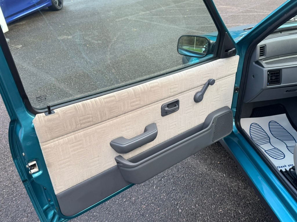 Used Rover 100 1998 for sale - 76835135: Photo 19