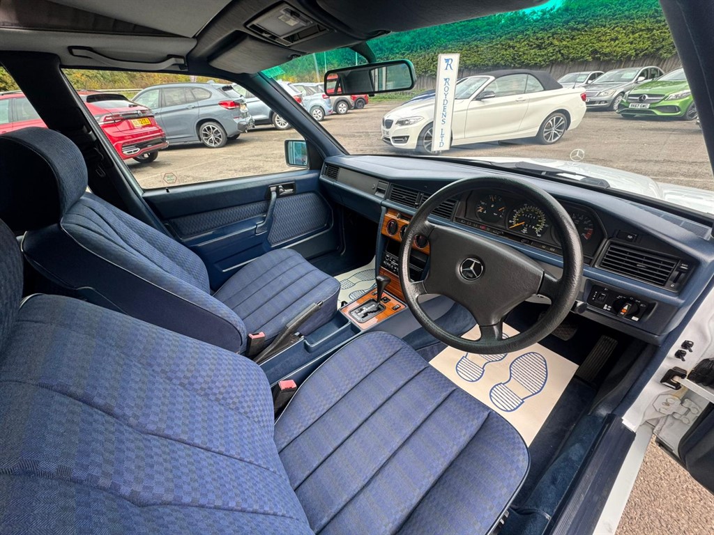 Used Mercedes-Benz 190 1992 for sale - 76332354: Photo 21