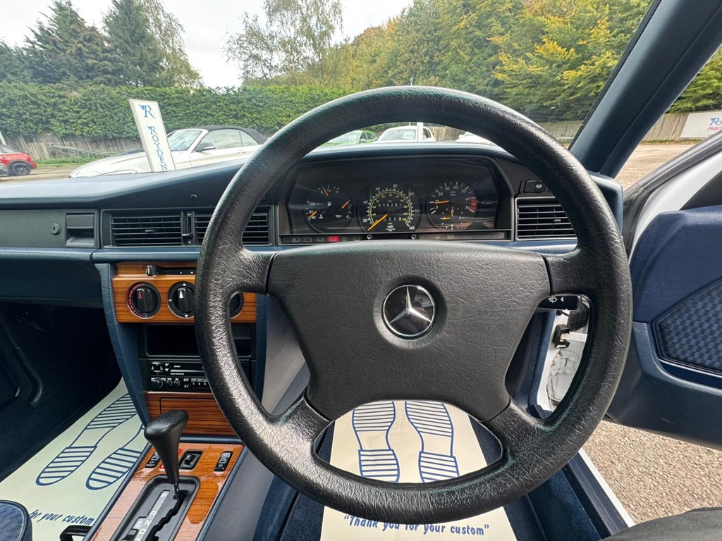 Used Mercedes-Benz 190 1992 for sale - 76332354: Photo 22