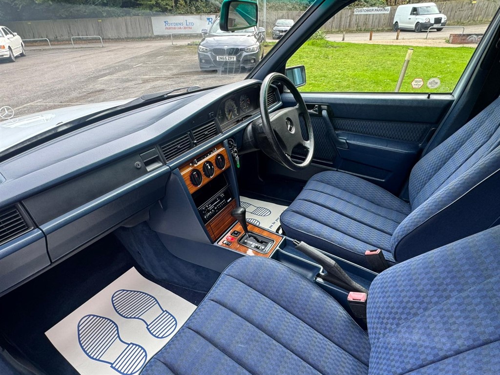 Used Mercedes-Benz 190 1992 for sale - 76332354: Photo 27