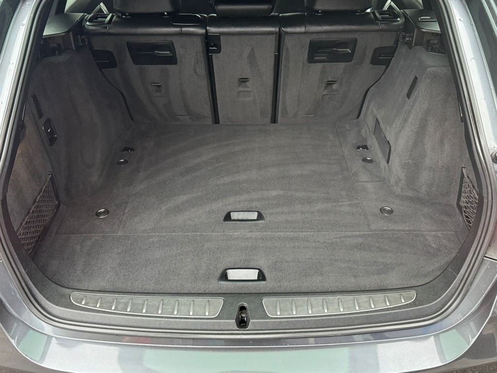 Used BMW 3 Series 2018 for sale - 76161627: Photo 12