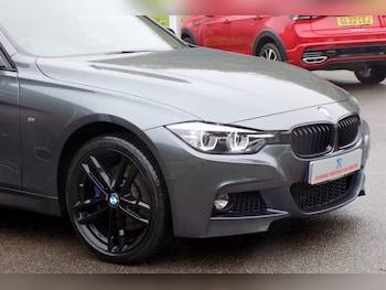 Used BMW 3 Series 2018 for sale - 76161627: Photo 2