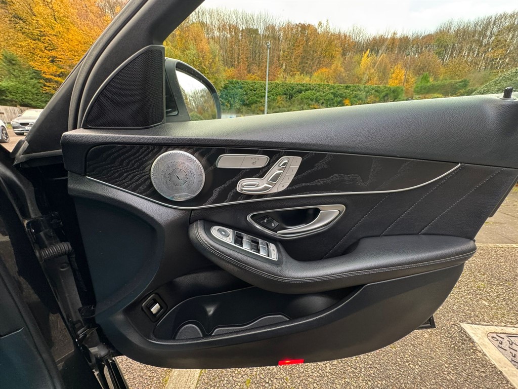 Used Mercedes-Benz C Class 2016 for sale - 76507816: Photo 14