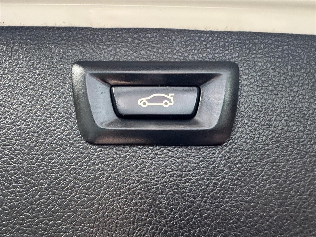 Used BMW 3 Series 2014 for sale - 76960381: Photo 11