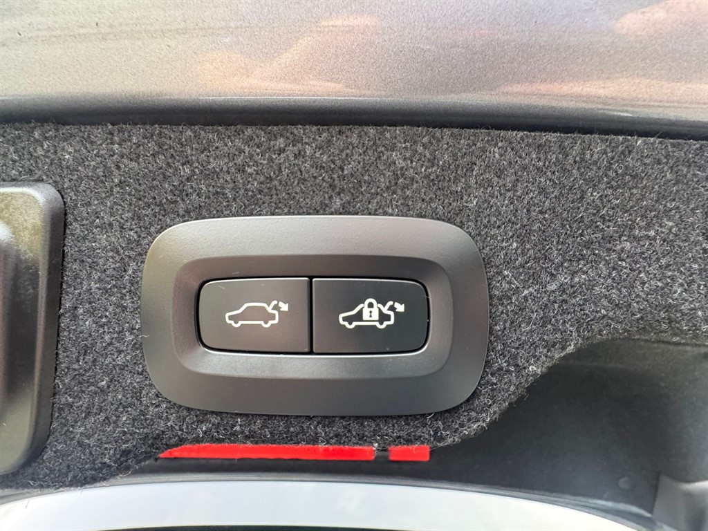 Used Volvo S90 2018 for sale - 76494176: Photo 11