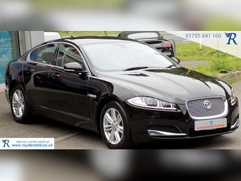 2013 - D LUXURY 4-Door