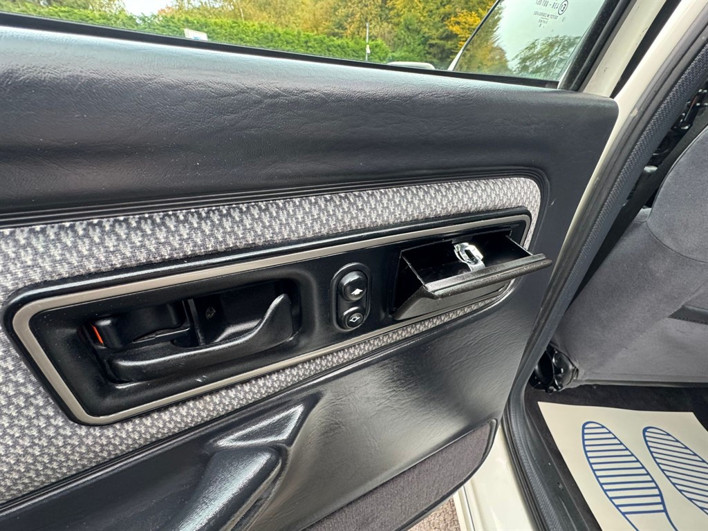 Used Ford Granada 1989 for sale - 76415465: Photo 33