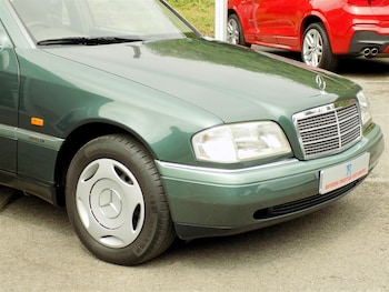Used Mercedes-Benz C-Class 1995 for sale - 75241536: Photo