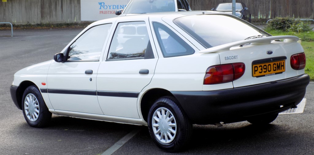 Used Ford Escort 1996 for sale - 76172529: Photo 10