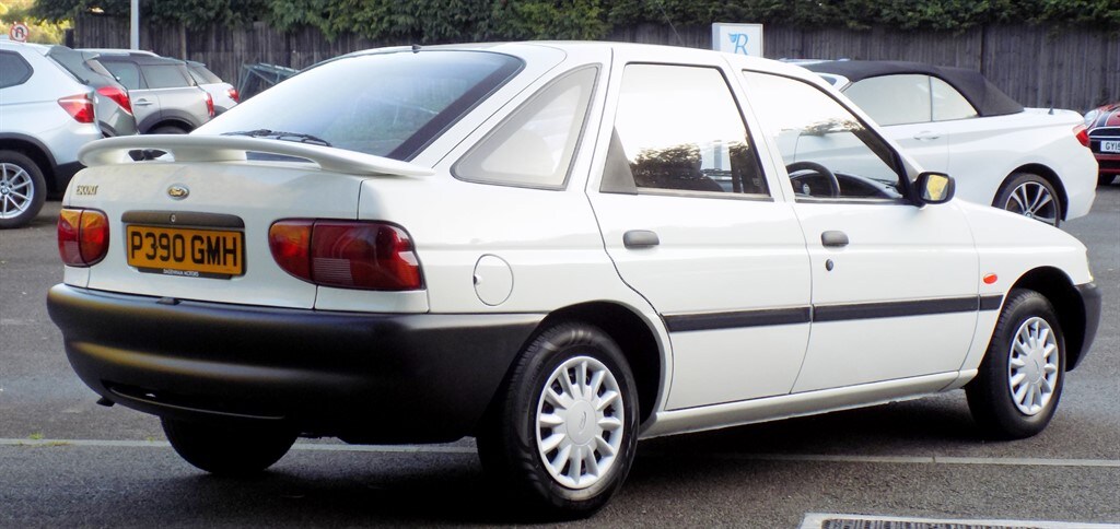 Used Ford Escort 1996 for sale - 76172529: Photo 16