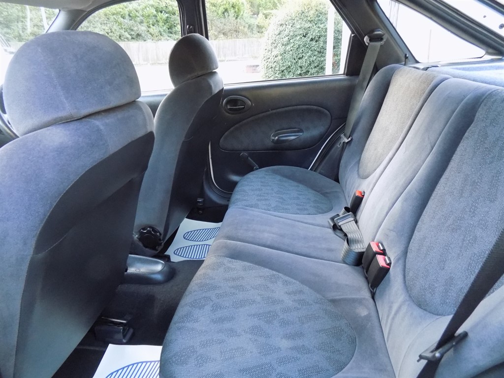 Used Ford Escort 1996 for sale - 76172529: Photo 31