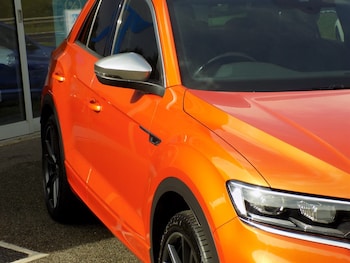 Used Volkswagen T-Roc 2020 for sale - 76008445: Photo