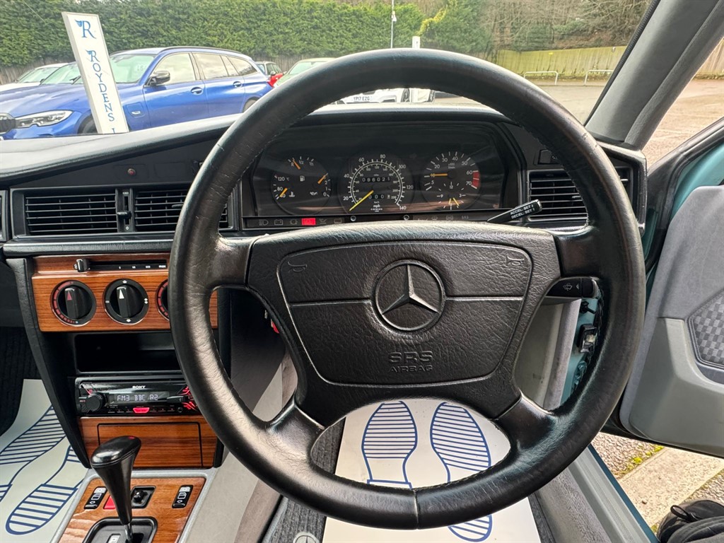 Used Mercedes-Benz 190 1993 for sale - 76908247: Photo 18