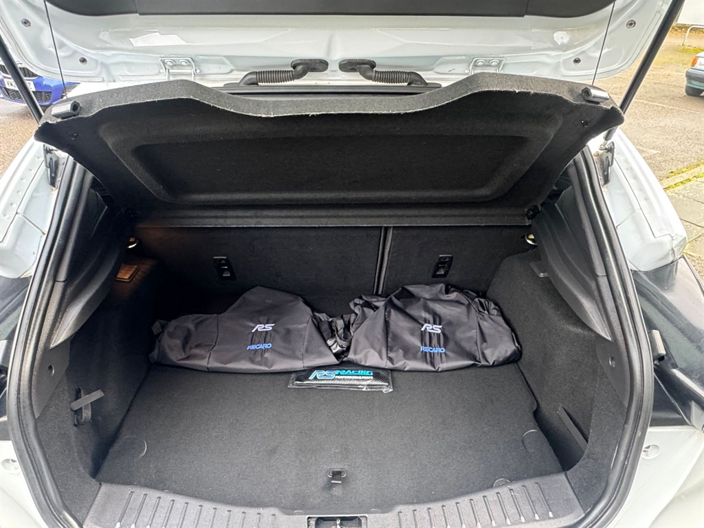 Used Ford Focus 2017 for sale - 76922077: Photo 16