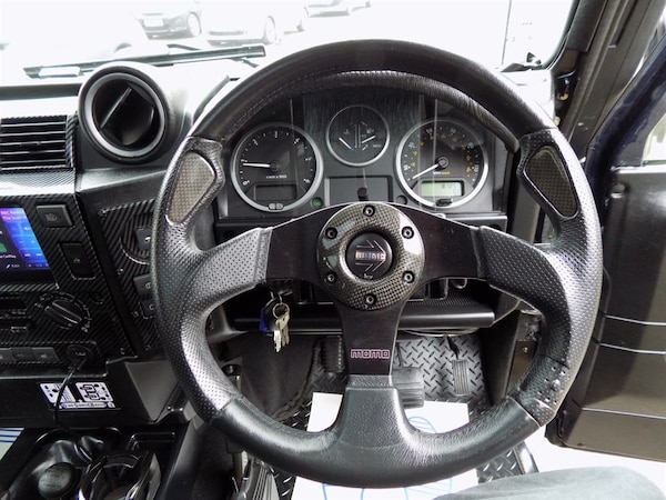 Used Land Rover Defender 110 2014 for sale - 75570086: Photo 24