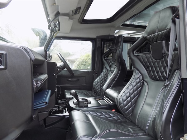 Used Land Rover Defender 110 2014 for sale - 75570086: Photo 27