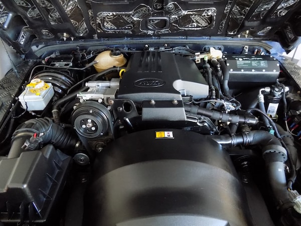 Used Land Rover Defender 110 2014 for sale - 75570086: Photo 6
