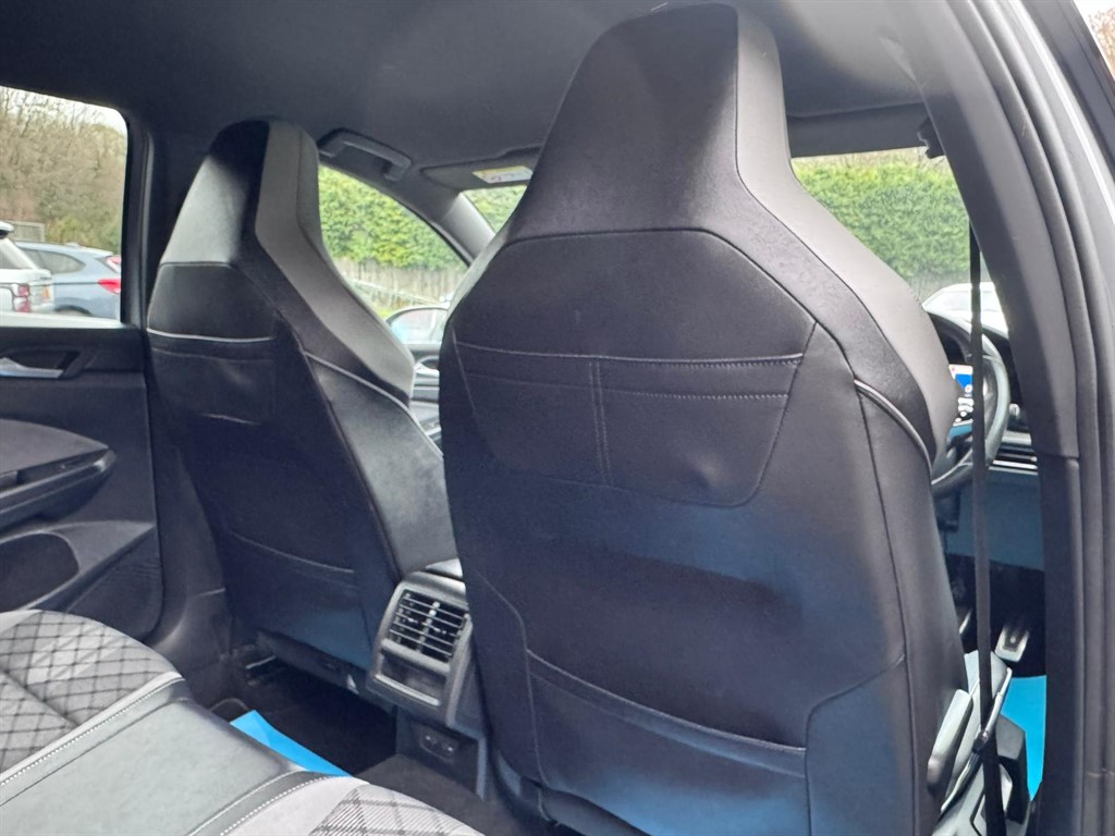 Used Volkswagen Golf 2022 for sale - 77691209: Photo 33