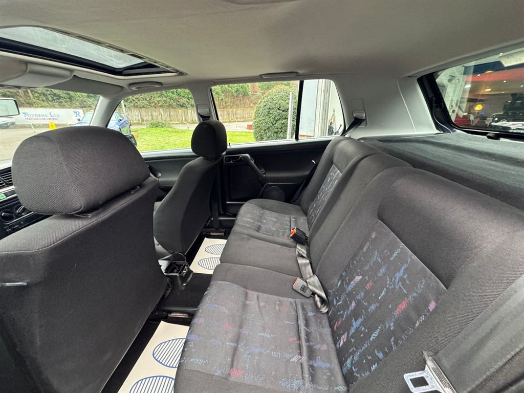 Used Volkswagen Golf 1997 for sale - 77137938: Photo 31