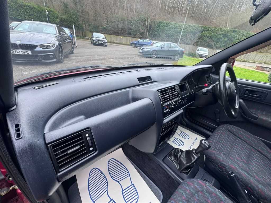 Used Ford Escort 1993 for sale - 77641036: Photo 26