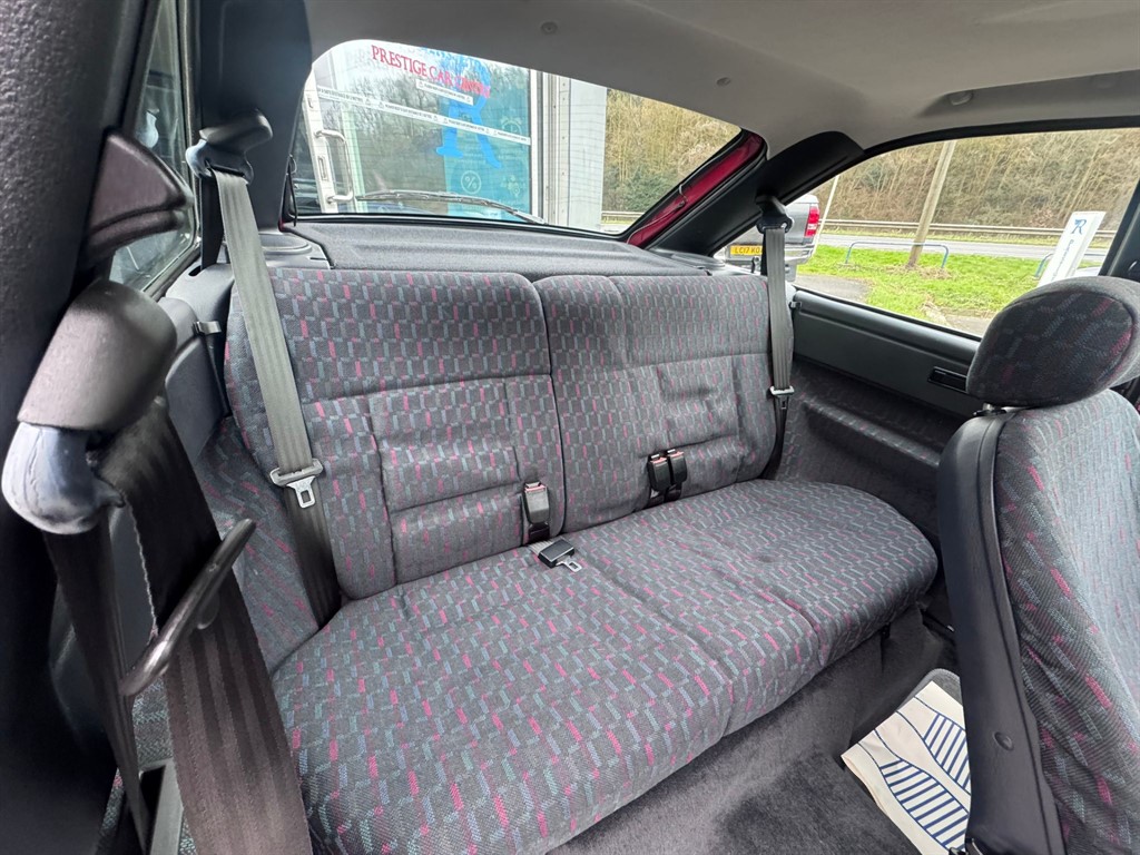 Used Ford Escort 1993 for sale - 77641036: Photo 28