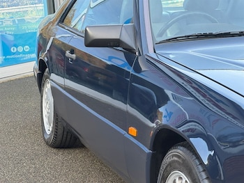 Used Mercedes-Benz 300 1989 for sale - 76404955: Photo