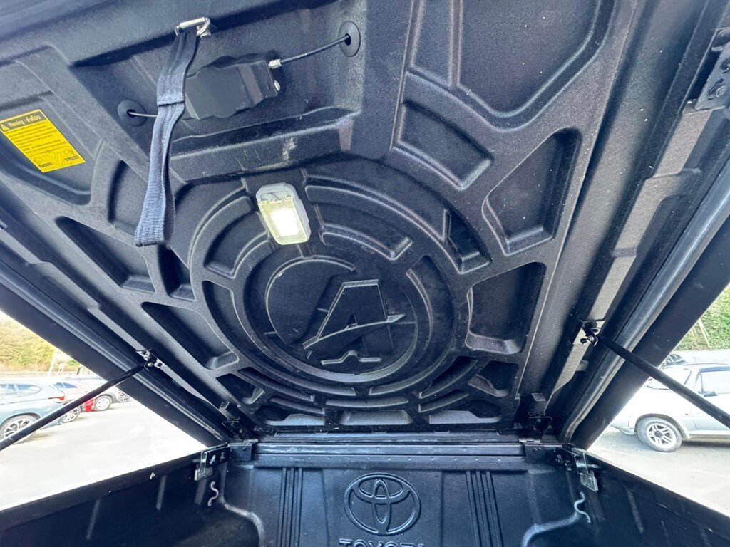 Used Toyota Hilux 2017 for sale - 77545539: Photo 13