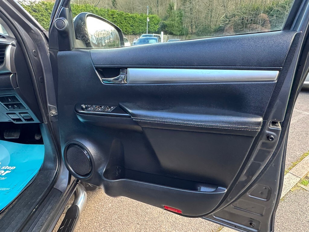 Used Toyota Hilux 2017 for sale - 77545539: Photo 15