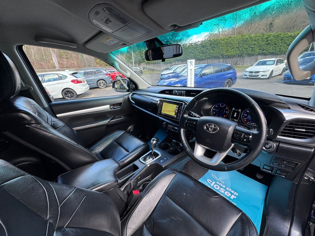 Used Toyota Hilux 2017 for sale - 77545539: Photo 18