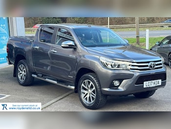 Used Toyota Hilux 2017 for sale - 77545539: Photo