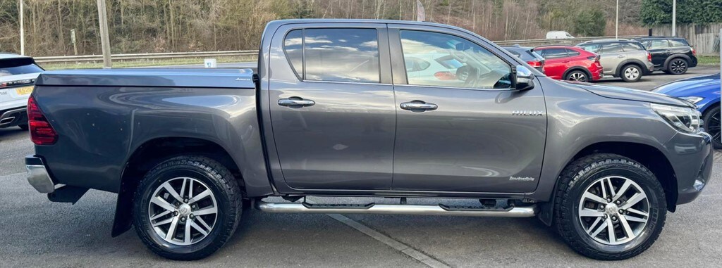 Used Toyota Hilux 2017 for sale - 77545539: Photo 6