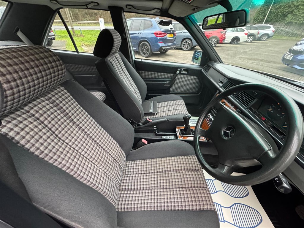 Used Mercedes-Benz 190 1991 for sale - 77036465: Photo 18