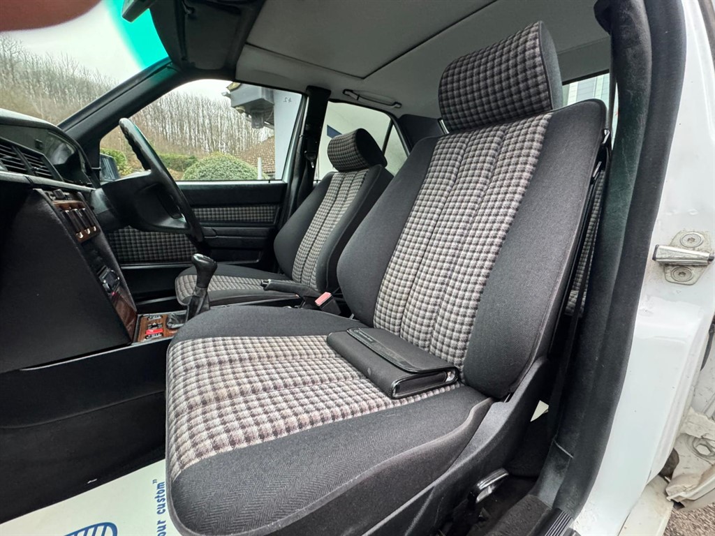 Used Mercedes-Benz 190 1991 for sale - 77036465: Photo 24