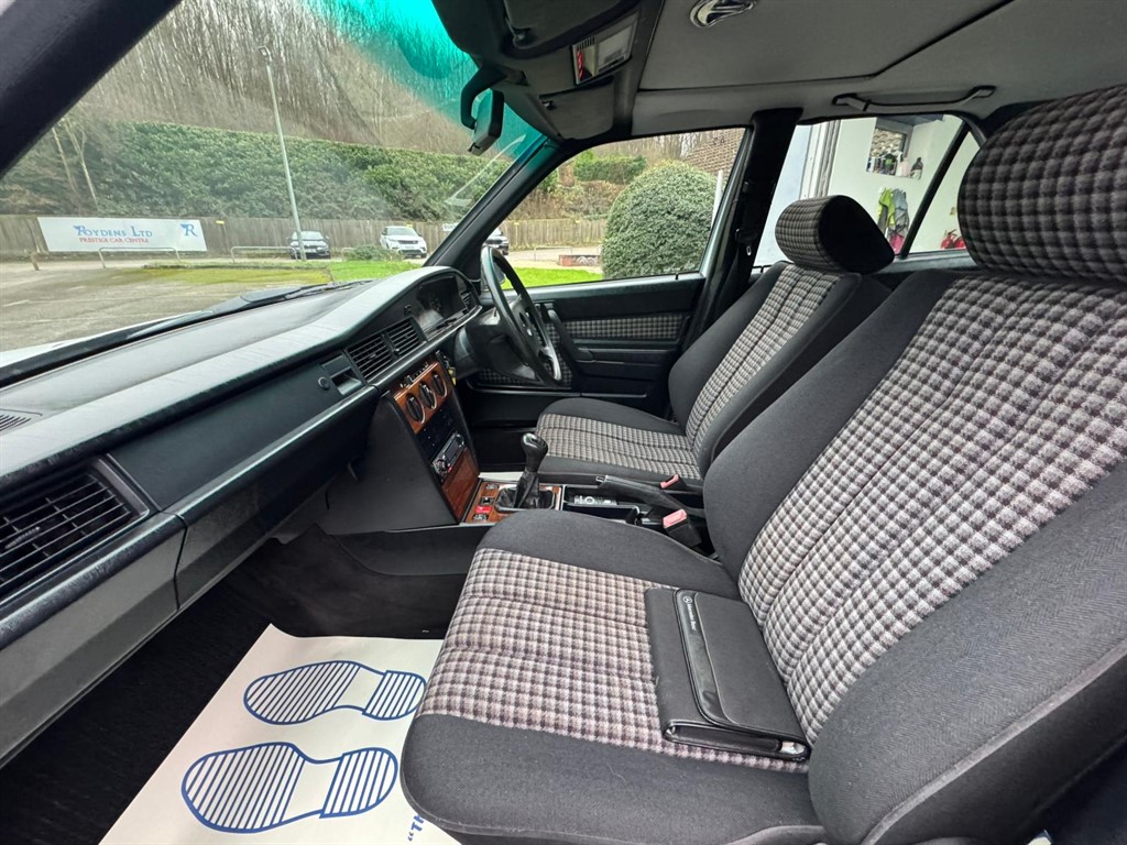 Used Mercedes-Benz 190 1991 for sale - 77036465: Photo 26