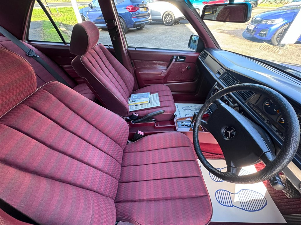 Used Mercedes-Benz 190 1991 for sale - 77665348: Photo 17