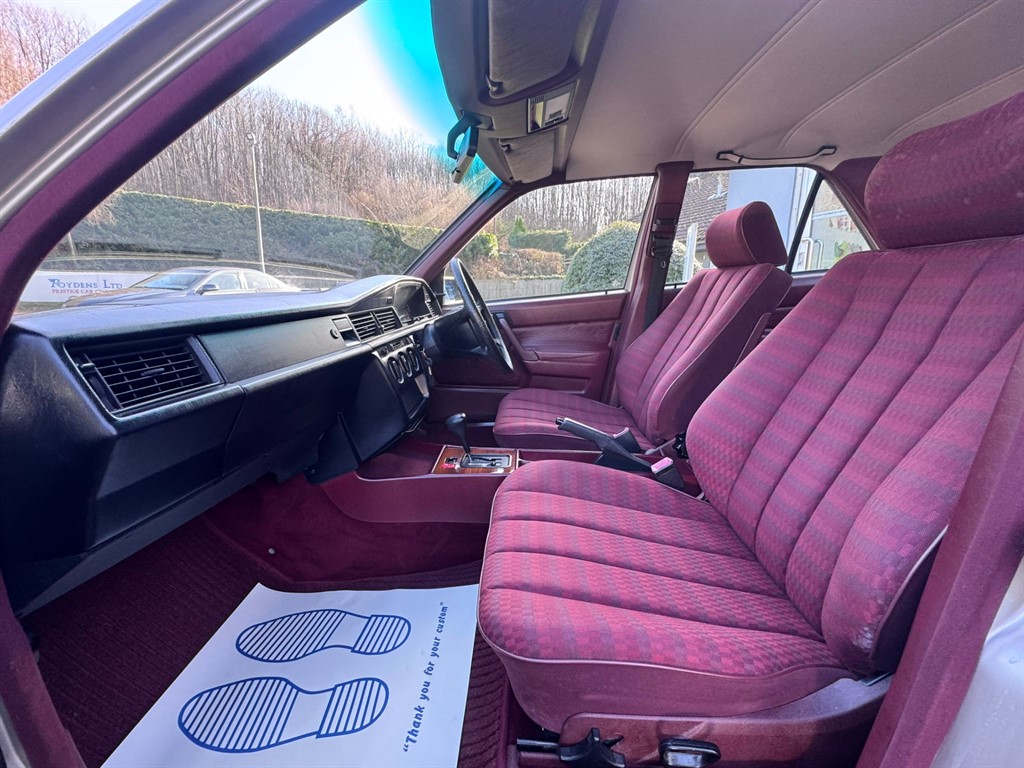 Used Mercedes-Benz 190 1991 for sale - 77665348: Photo 24