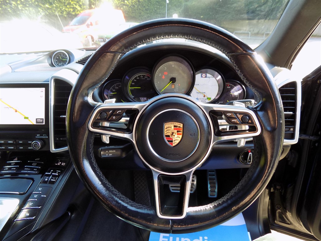 Used Porsche Cayenne 2017 for sale - 76117184: Photo 26