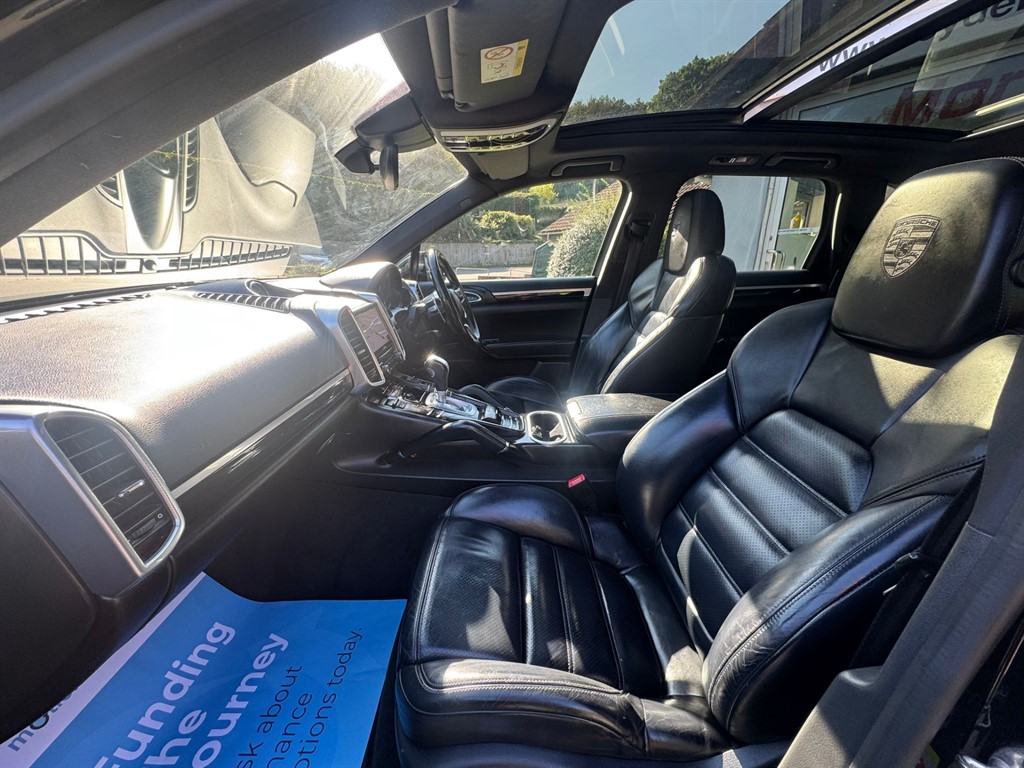 Used Porsche Cayenne 2017 for sale - 76117184: Photo 32