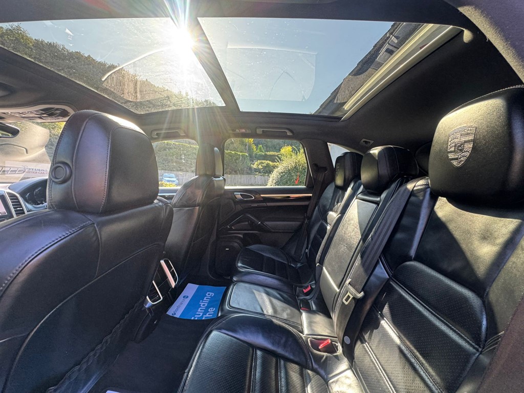 Used Porsche Cayenne 2017 for sale - 76117184: Photo 36